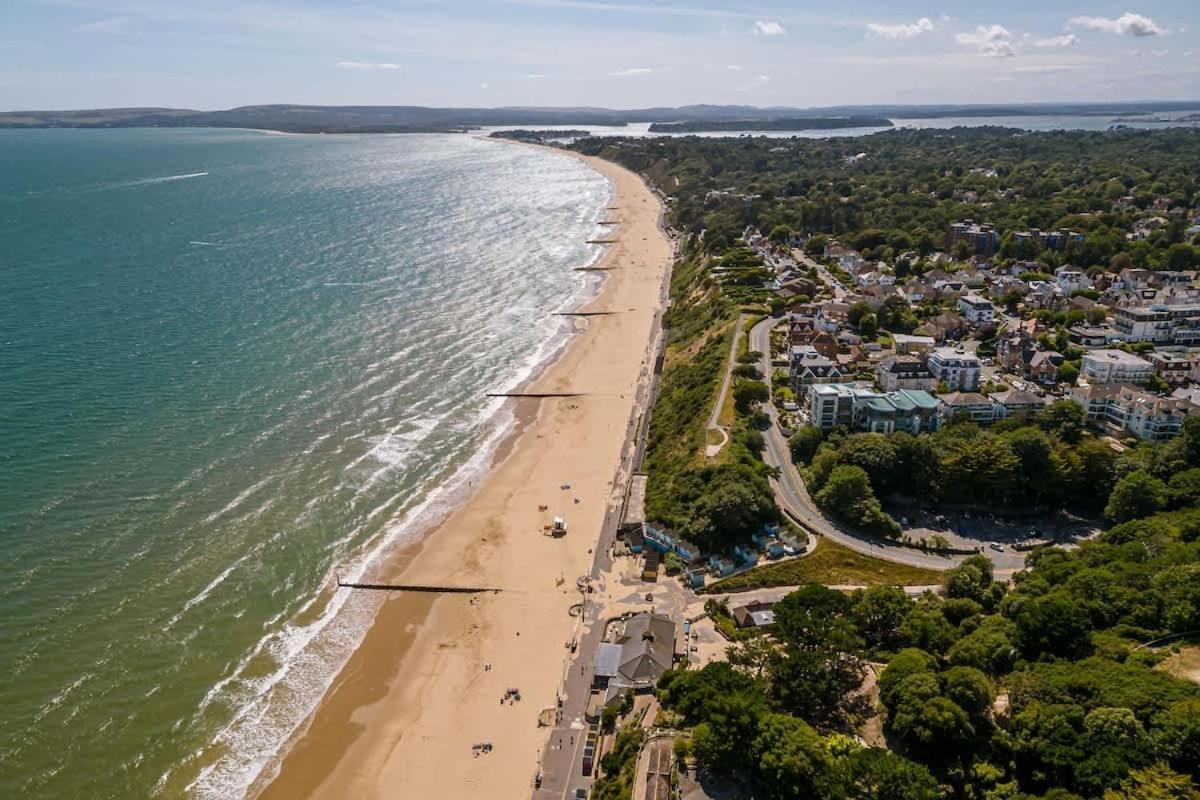 Middle Chine Bournemouth Exterior foto